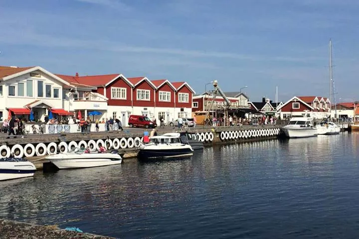 Hönö Klåva hamn, marina in Hönö, Sweden — photo 4