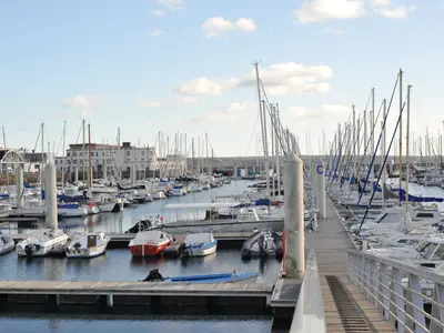 Port du Château, stop — photo 5