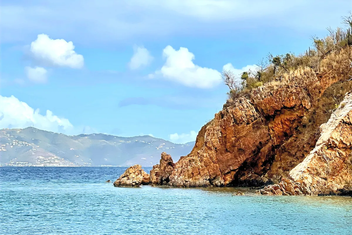 White Bay, anchorage in Little Mountain, British Virgin Islands — photo 4