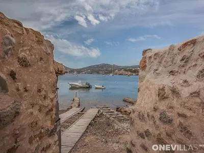 Port de Porroig, stop in Urbanització Porroig, Spain — photo 4