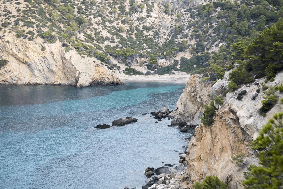 Comellar de Cala Egos, stop in Port d'Andratx