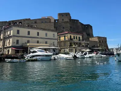 Borgo Marinari Anchorage in Naples — photo 3