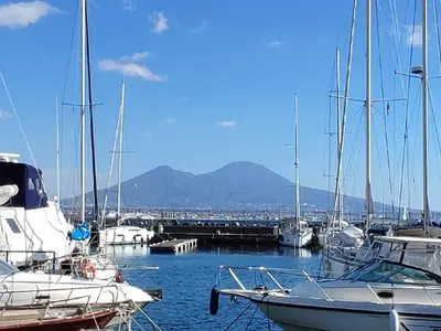 Borgo Marinari Anchorage in Naples — photo 2