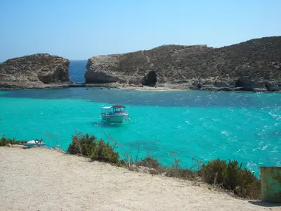 Il-Bejta tal-Fenek, stop in Mġarr, Malta — photo 2