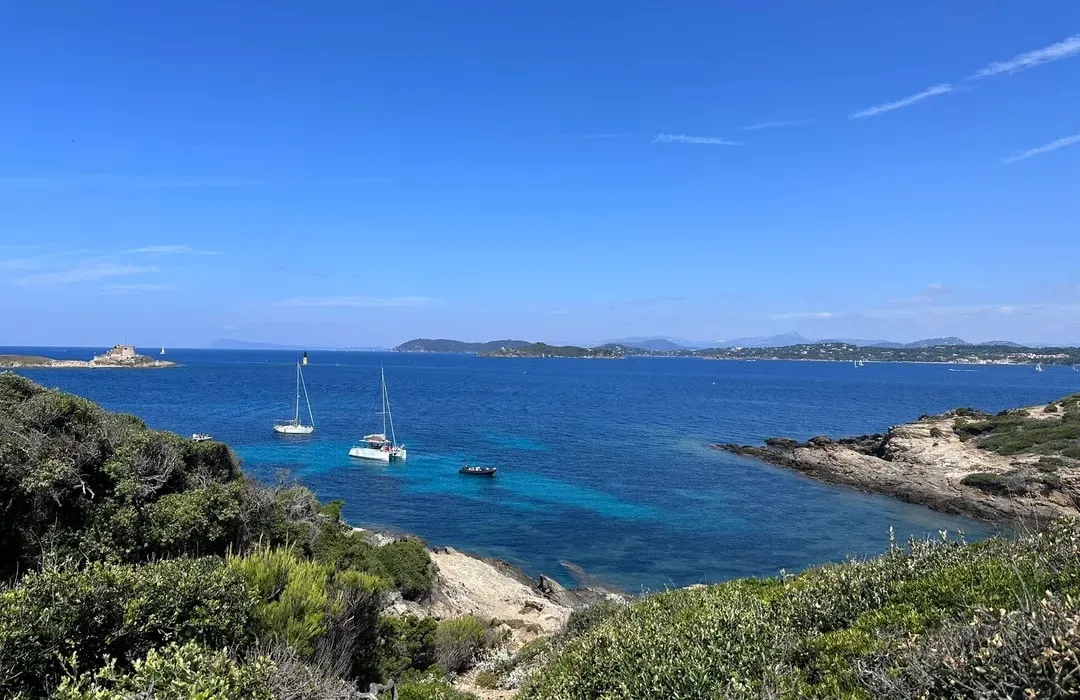 Calanque du Maure, stop in Hyères