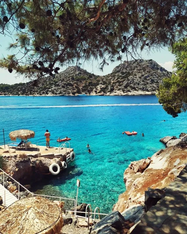 Aponisos, stop in Megalochori, Greece — photo 4