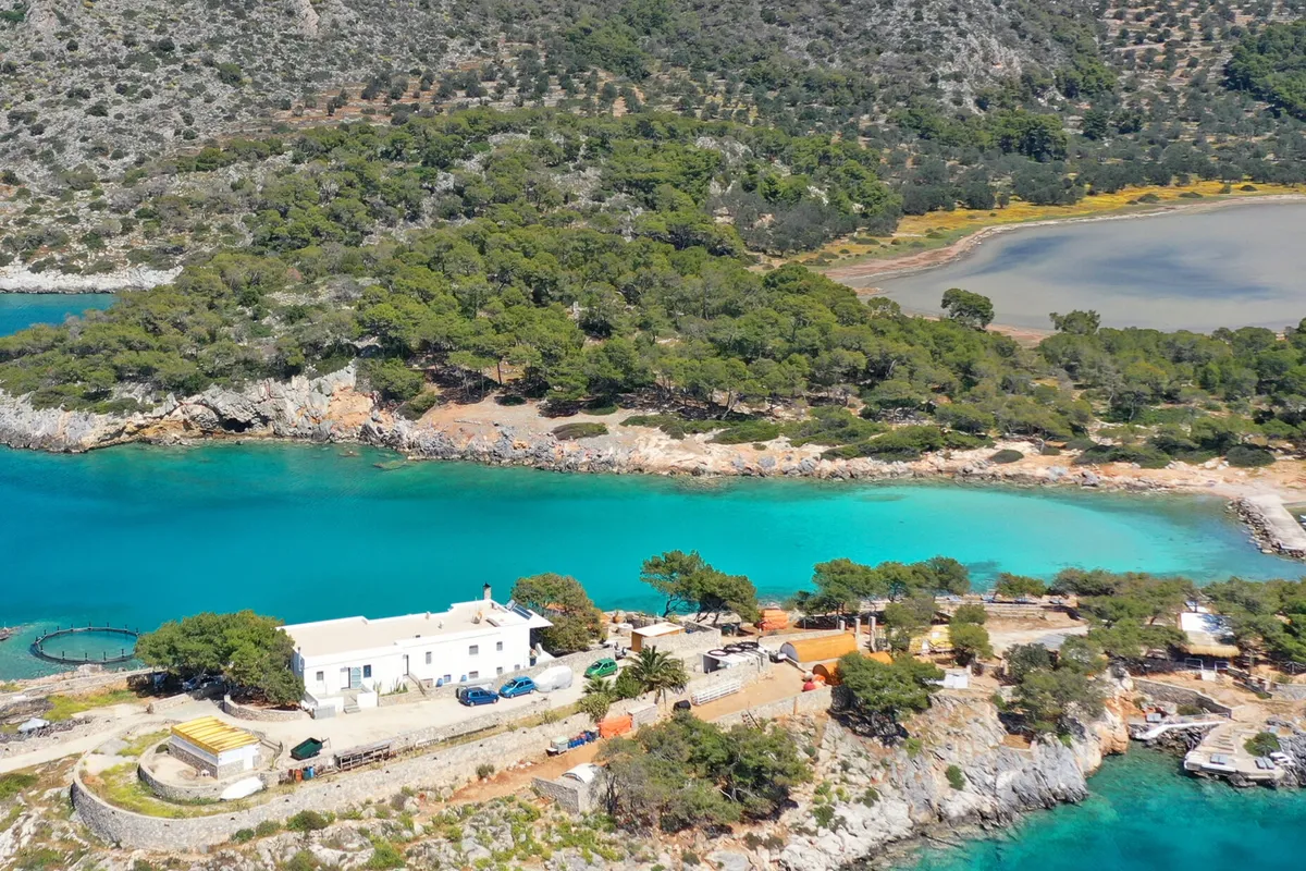 Aponisos, stop in Megalochori, Greece — photo 6