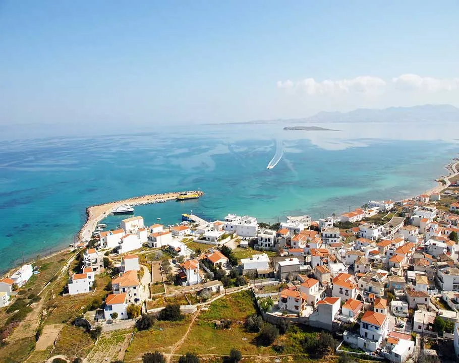 Aponisos, stop in Megalochori, Greece — photo 2