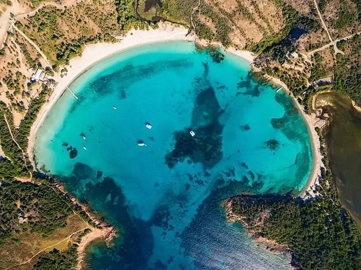 Baie de Rondinara, stop