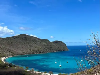 Chatham Bay, anchorage in Ashton, Saint Vincent and the Grenadines — photo 2