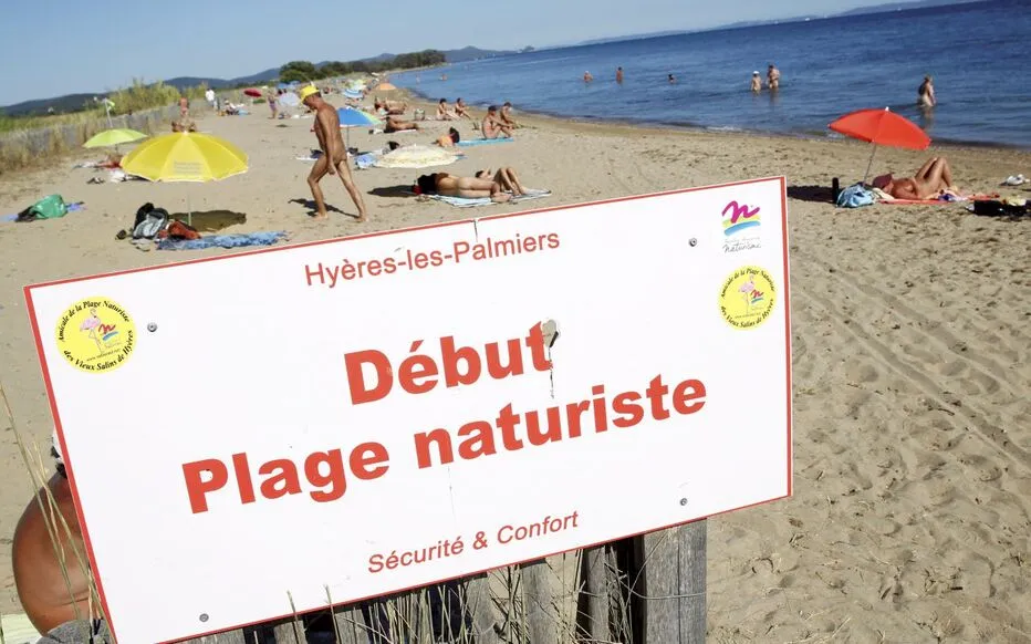 Plage naturiste, stop in France — photo 6