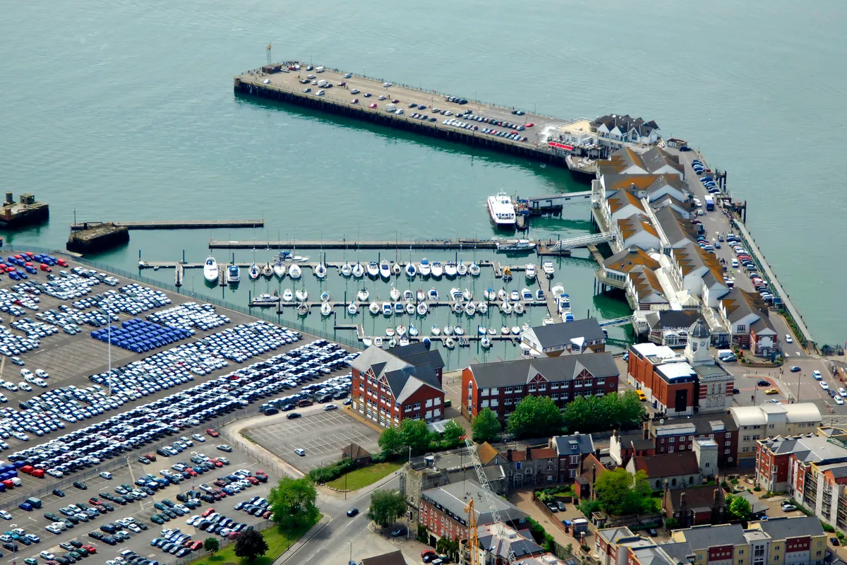 Town Quay Marina in United Kingdom — photo 6