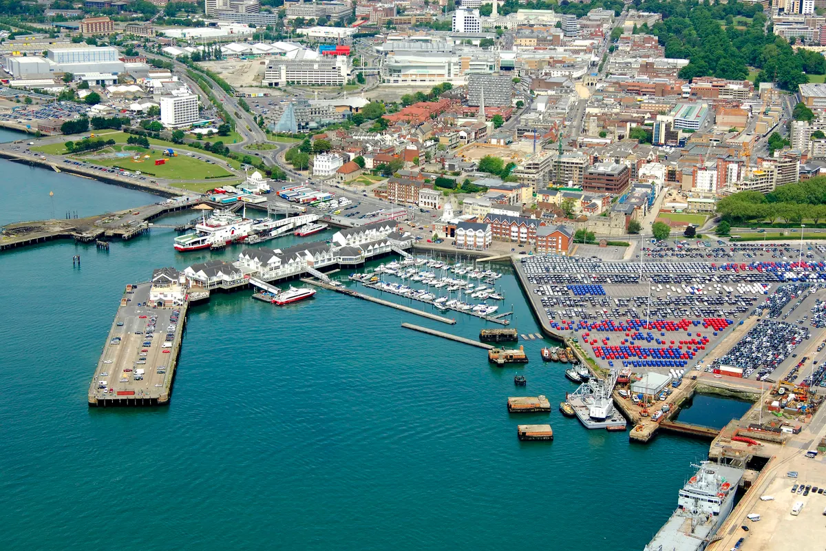 Town Quay Marina in United Kingdom — photo 3