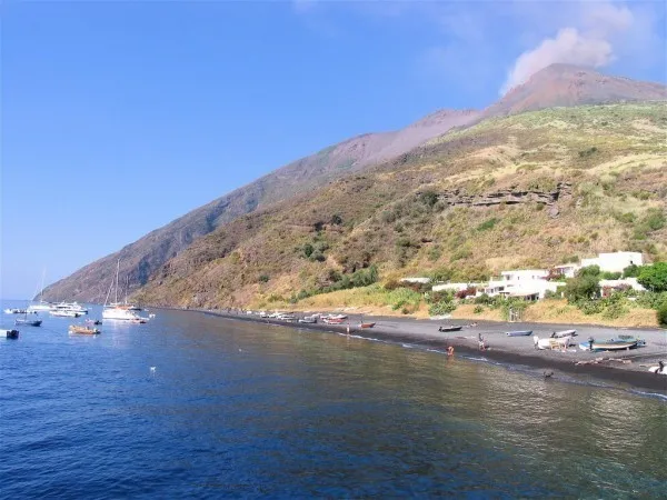 Spiaggia Scari, stop in Lipari — photo 2