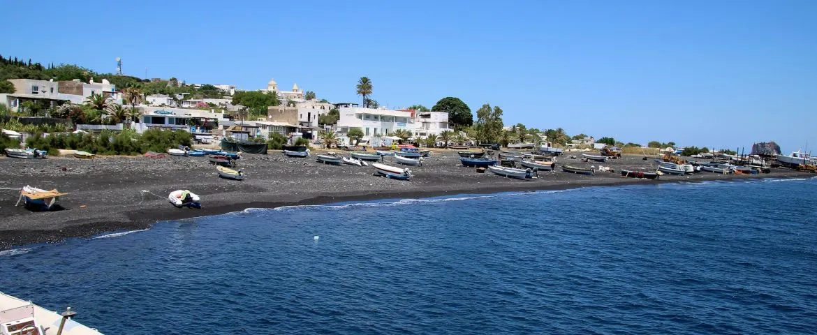 Spiaggia Scari, stop in Lipari