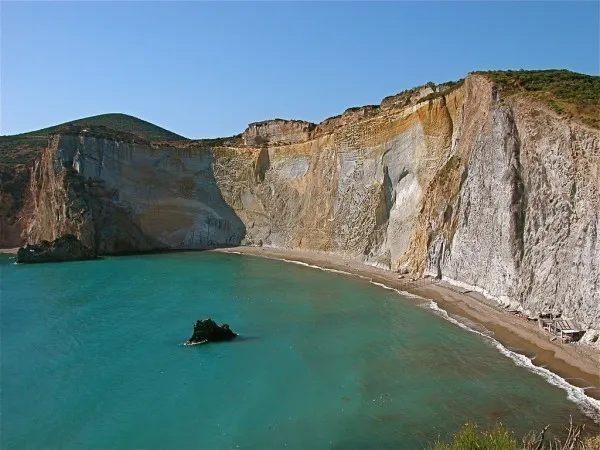 Cala del Core, stop in Ponza — photo 2