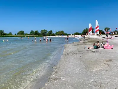 Kornwerderzand, stop in Makkum — photo 4
