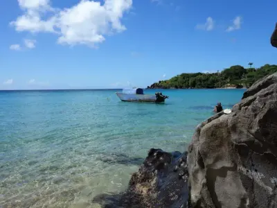 Grand Bay, anchorage in Dovers, Saint Vincent and the Grenadines — photo 2
