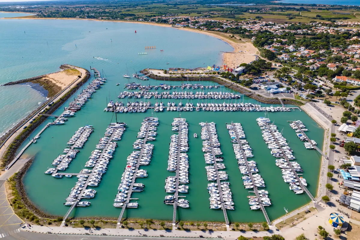 Port de Saint-Denis d'Oléron, marina in Saint-Georges-d'Oléron, France — photo 7