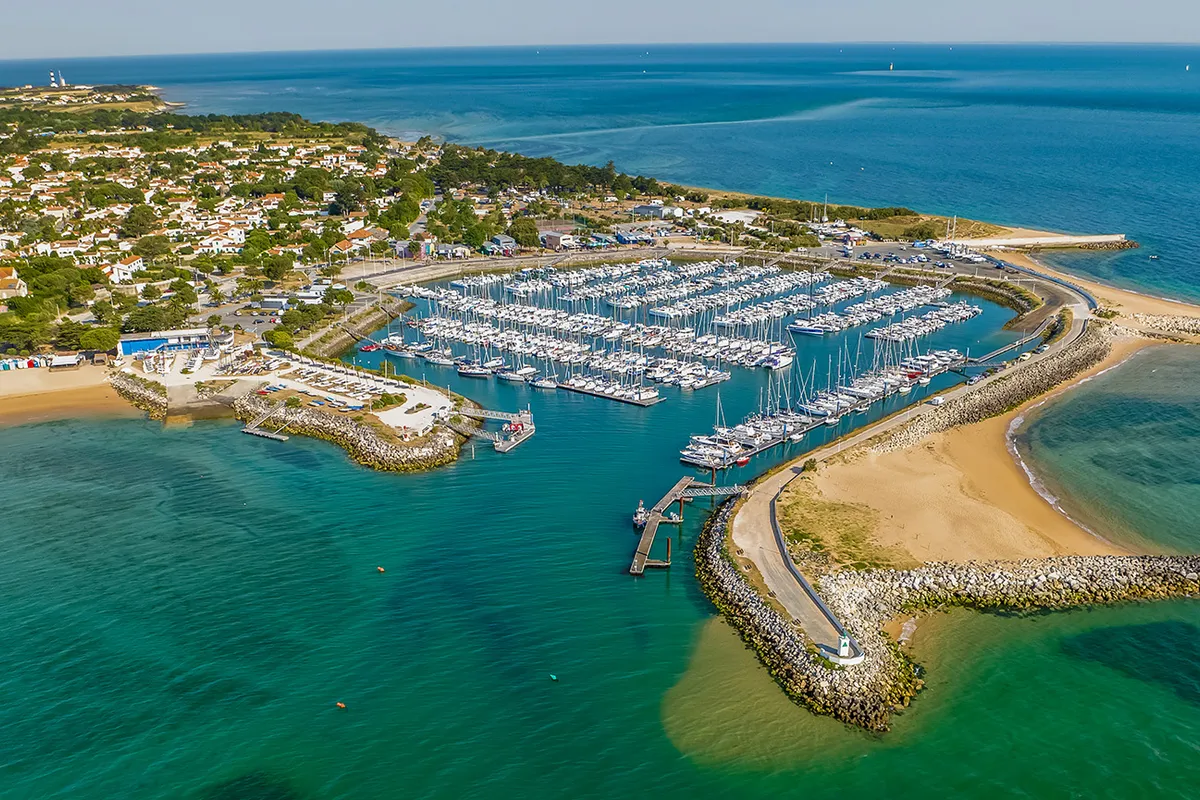 Port de Saint-Denis d'Oléron, marina in Saint-Georges-d'Oléron, France — photo 8