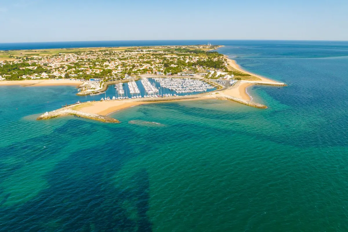 Port de Saint-Denis d'Oléron, marina in Saint-Georges-d'Oléron, France — photo 3