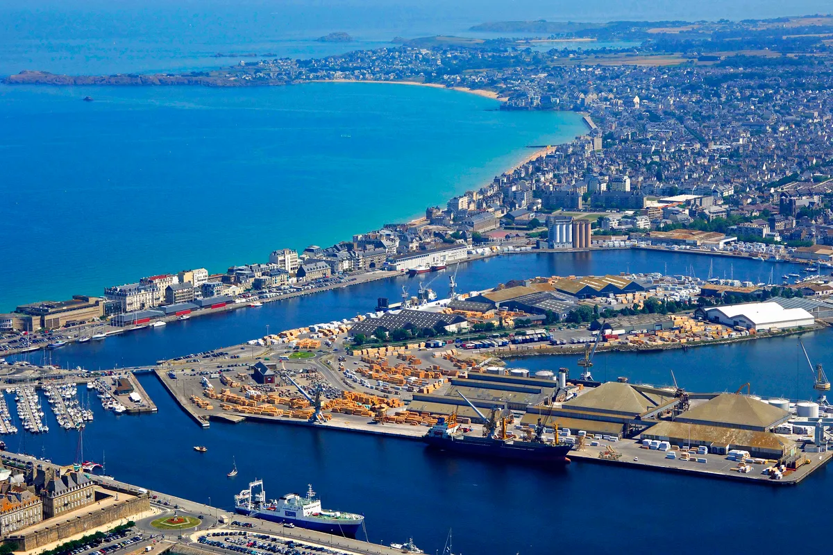 Bassin Duguay-Trouin, stop in Saint-Malo — photo 4