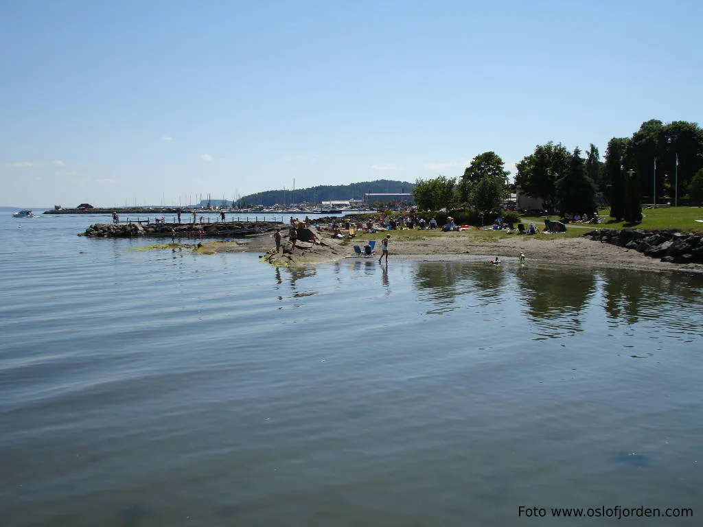 Dulpen, stop in Holmestrand, Norway