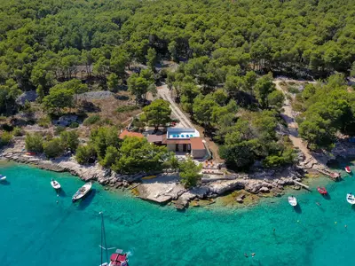 Lučice Anchorage in Općina Milna, Croatia — photo 3