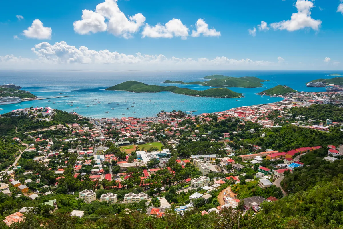 Druif Bay, anchorage in Charlotte Amalie, United States — photo 4