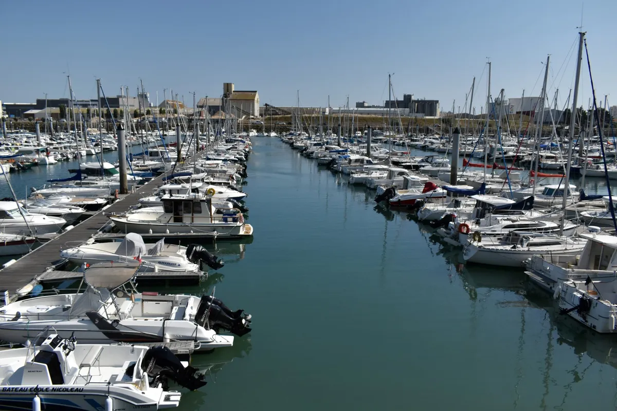 Les Sables-d'Olonne Anchorage in Les Sables-d'Olonne, France — photo 9