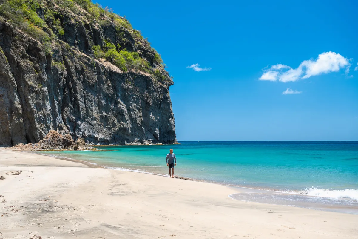 Rendezvous Beach, stop in Bahamas — photo 4