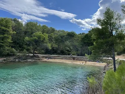 Uvala Paklina, anchorage in Grad Stari Grad, Croatia — photo 3