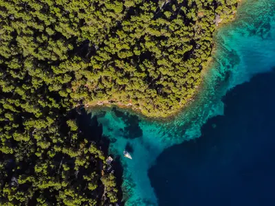 Uvala Paklina, anchorage in Grad Stari Grad, Croatia — photo 4