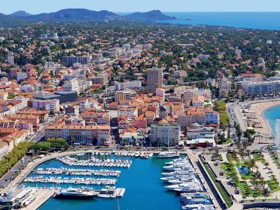 Baie de Saint-Raphaël, anchorage in France — photo 3