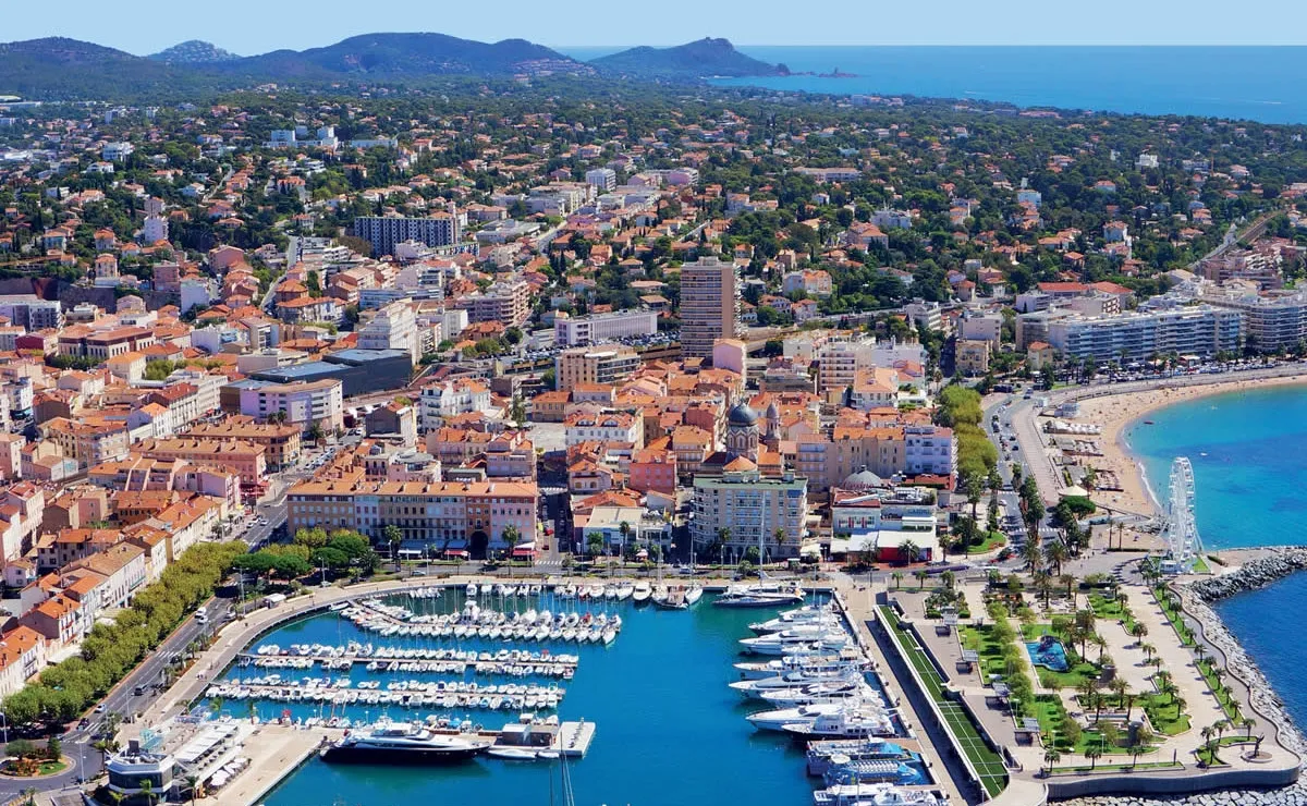 Baie de Saint-Raphaël, anchorage in France — photo 3