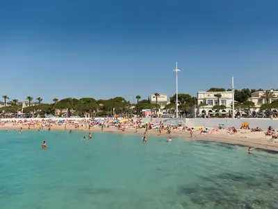 Plage Cyrnos, stop in France — photo 3