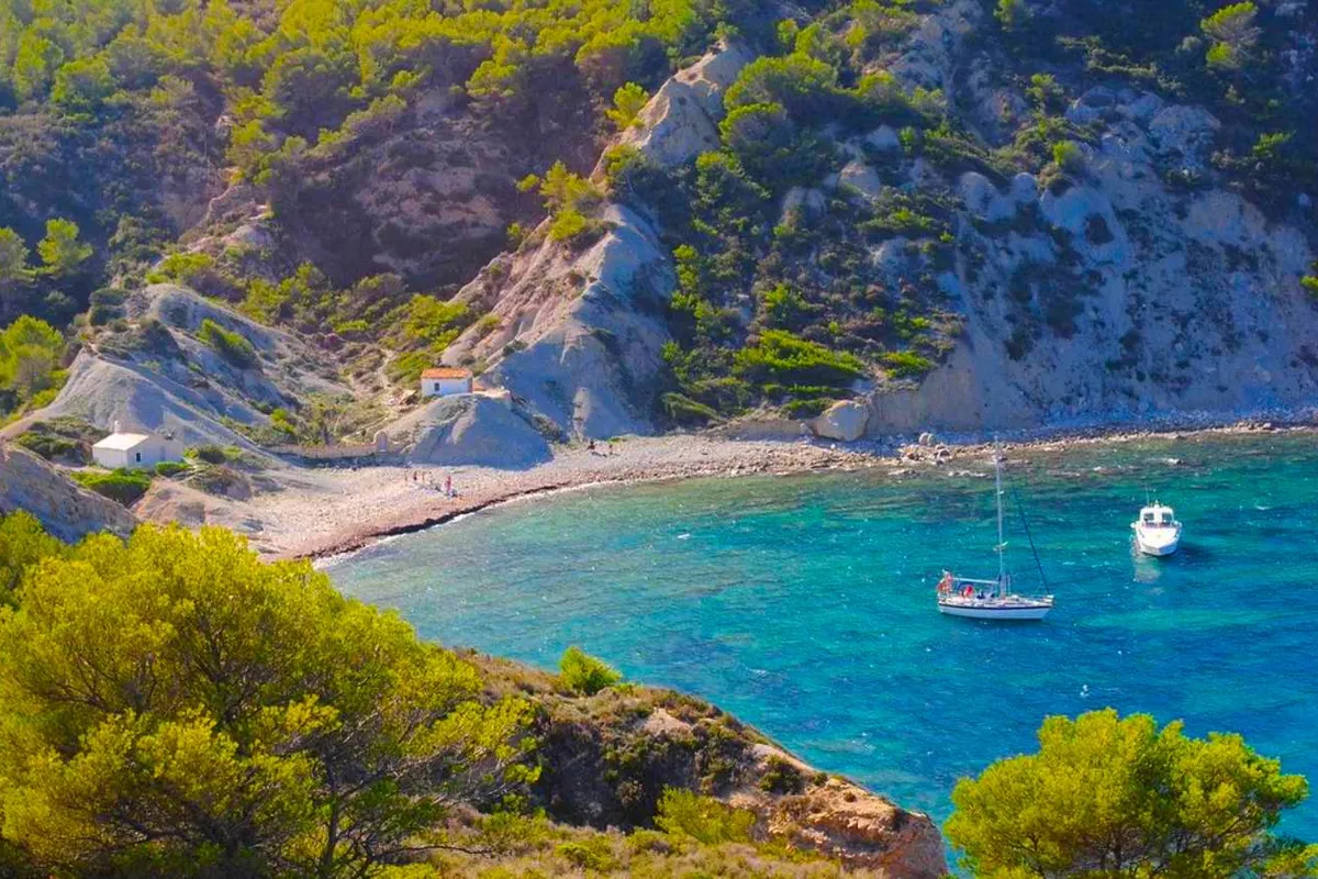 Cala Sardinera, anchorage in Xàbia / Jávea, Spain