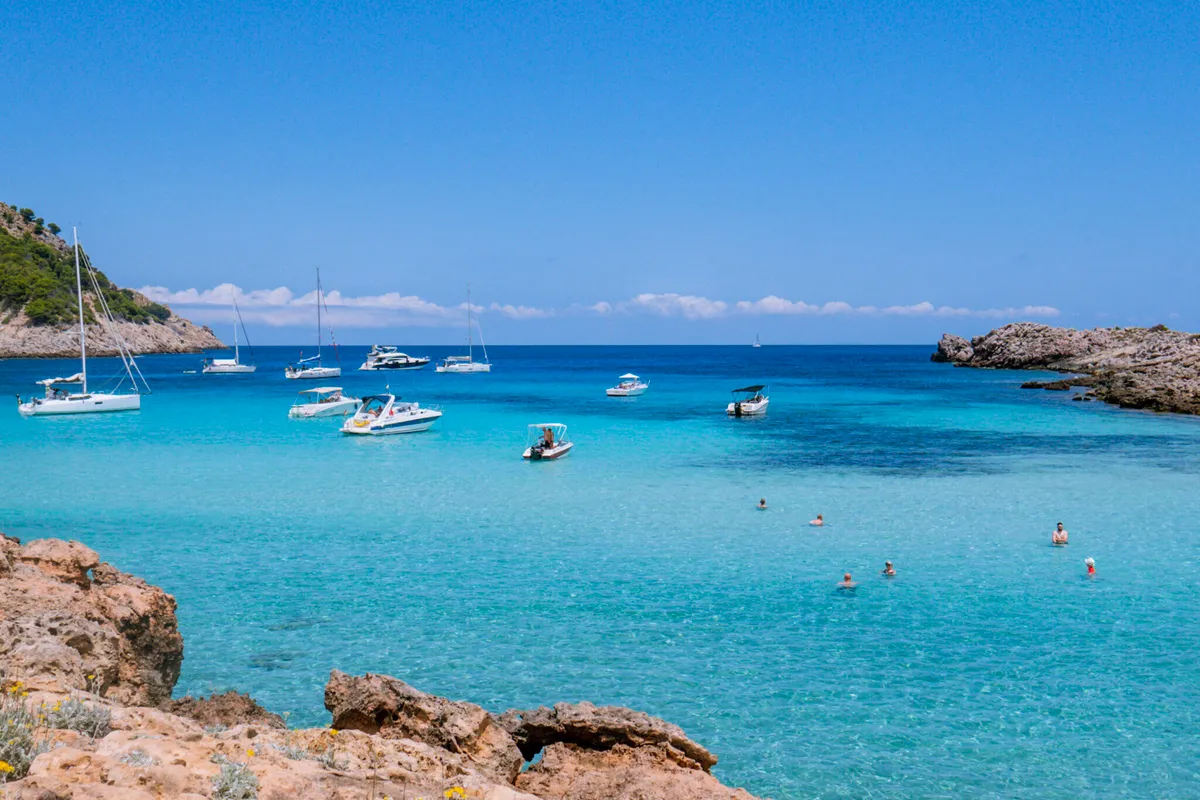 Cala Llamp, anchorage in Port d'Andratx, Spain — photo 6