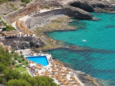 Cala Llamp, anchorage in Port d'Andratx, Spain — photo 4