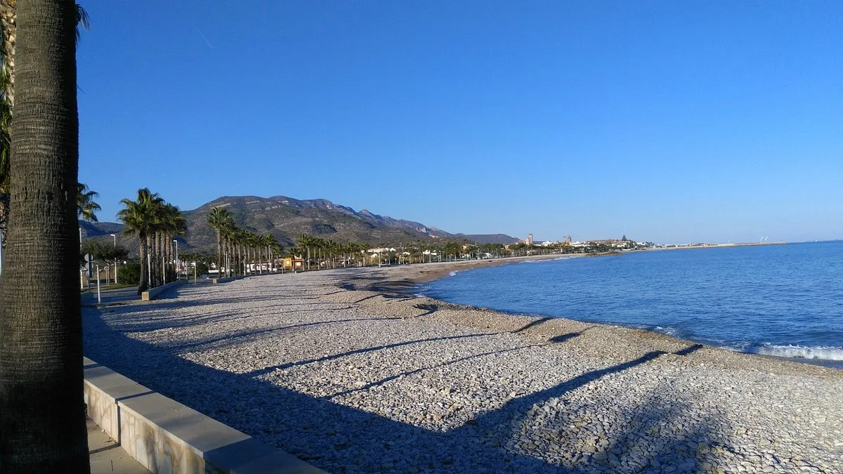 La Platjola, stop
