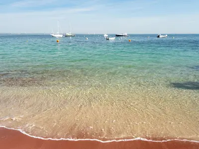 Plage des Sables Rouges, stop — photo 2