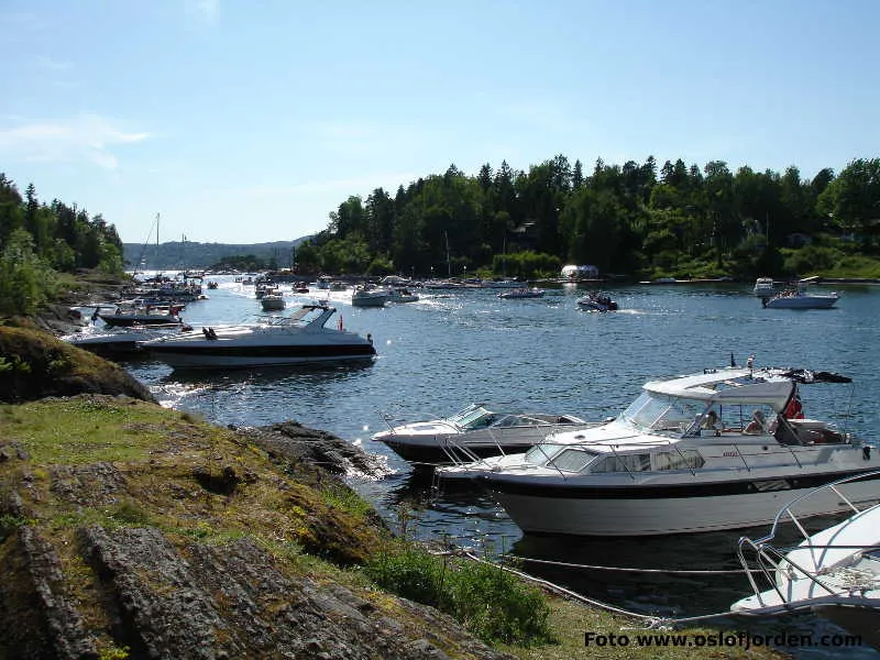 Middagsbukta, anchorage in Norway — photo 8