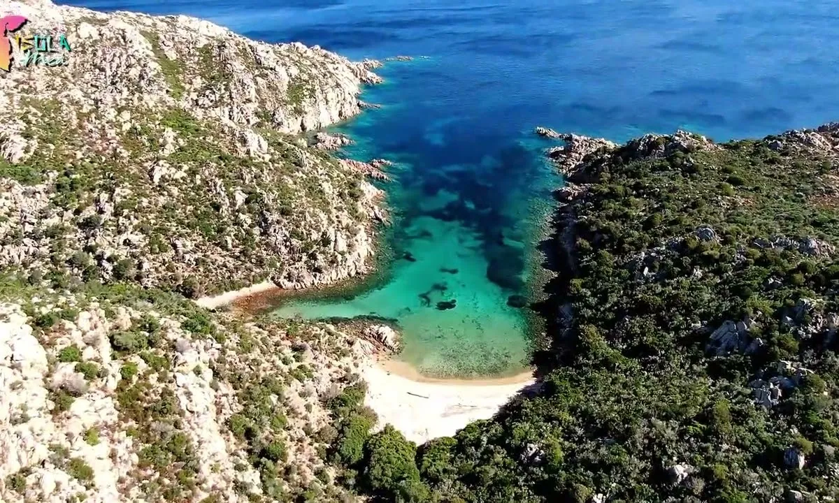 Cala Brigantina, anchorage in Italy — photo 8
