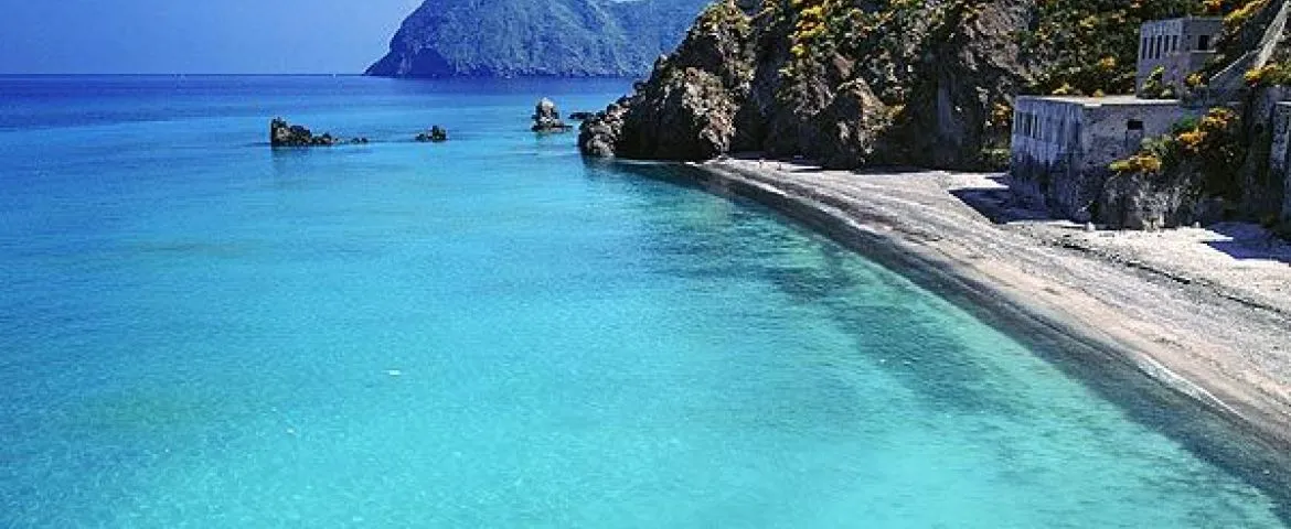 Spiagga della Papesca, stop in Lipari, Italy — photo 2
