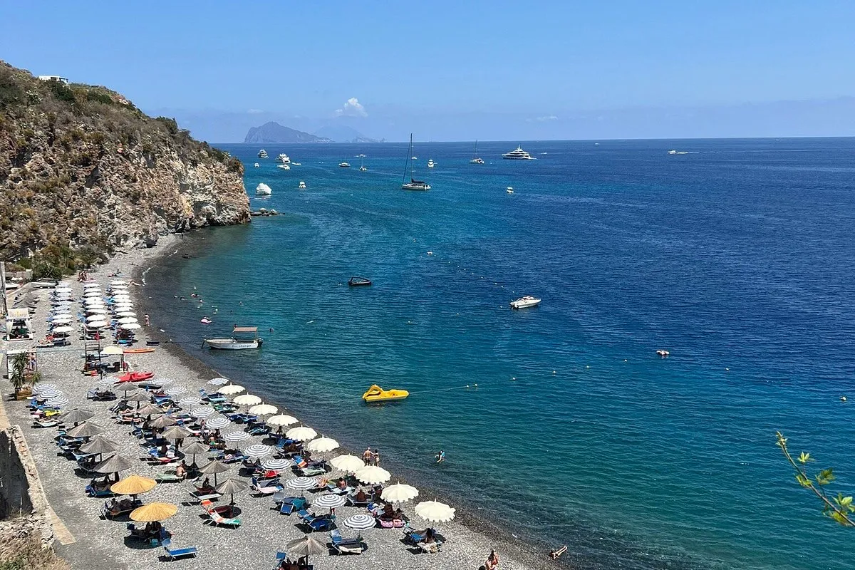 Spiagga della Papesca, stop in Lipari, Italy