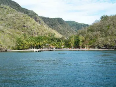 Anse Noire, anchorage in Les Trois-Îlets, France — photo 4