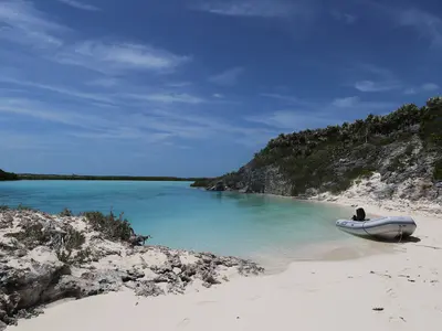 Cruisers Beach, stop in Exuma, Bahamas — photo 2