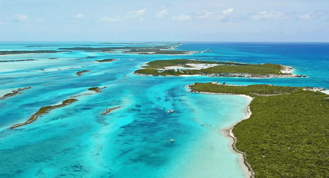 Cruisers Beach, stop in Exuma, Bahamas