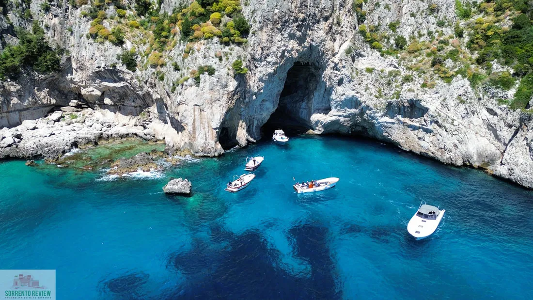 Grotta Bianca, stop in Ponza, Italy — photo 7