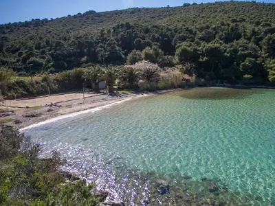 Uvala Stončica, anchorage in Grad Vis, Croatia — photo 4